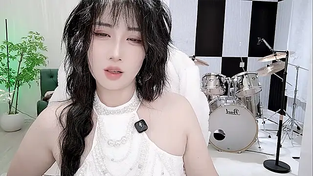 Vaness-a online show from 10/09/25, 02:59