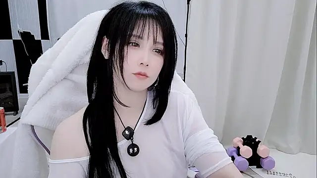 Snapshot of Vaness-a chatting on 04/21/26, 05:28 Vaness-a online show from 04/21/26, 05:28