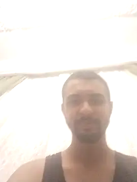 Snapshot of Hazembahloul chatting on 06/24/26, 11:15 Hazembahloul online show from 06/24/26, 11:15