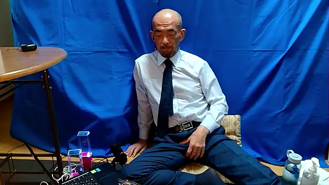 Snapshot of heita_omori chatting on 11/16/25, 06:30 heita omori online show from 11/16/25, 06:30