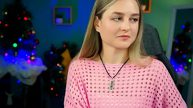 DeboraLarson online show from 12/17/24, 06:56