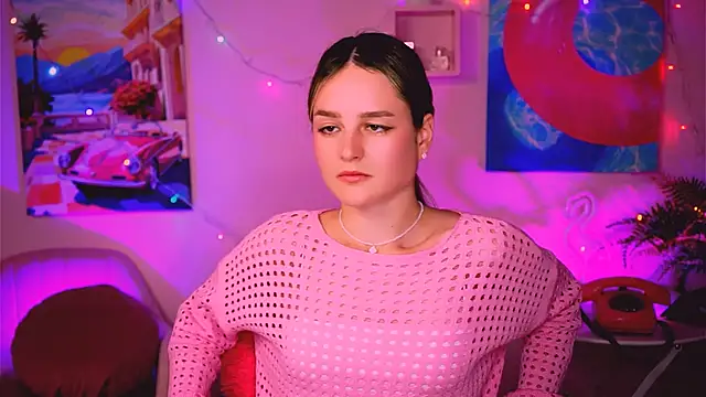 Snapshot of DeboraLarson chatting on 01/05/25, 07:07 DeboraLarson online show from 01/05/25, 07:07