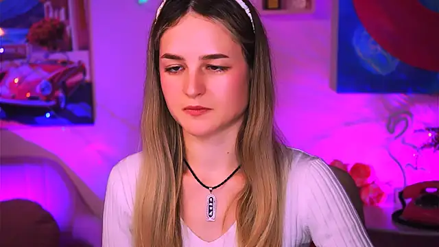 DeboraLarson online show from 01/10/25, 11:54