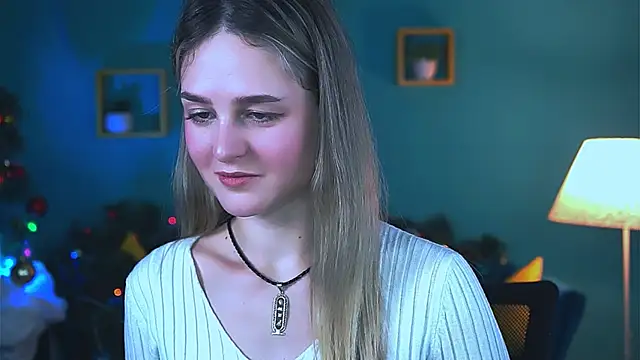 Snapshot of DeboraLarson chatting on 01/19/25, 03:21 DeboraLarson online show from 01/19/25, 03:21