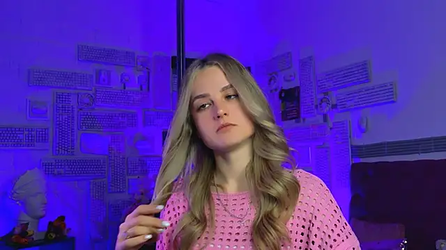 Snapshot of DeboraLarson chatting on 03/13/25, 07:17 DeboraLarson online show from 03/13/25, 07:17