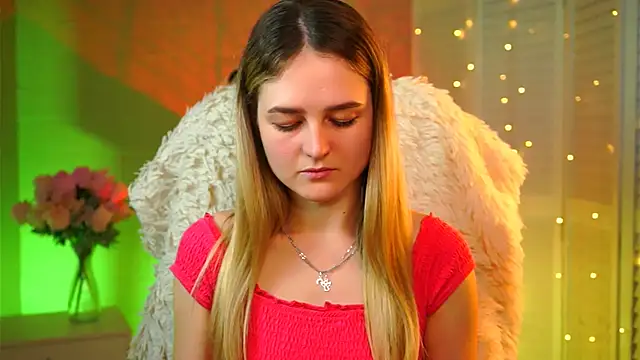 Snapshot of DeboraLarson chatting on 02/05/26, 06:29 DeboraLarson online show from 02/05/26, 06:29