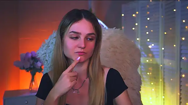 Snapshot of DeboraLarson chatting on 02/18/26, 03:13 DeboraLarson online show from 02/18/26, 03:13