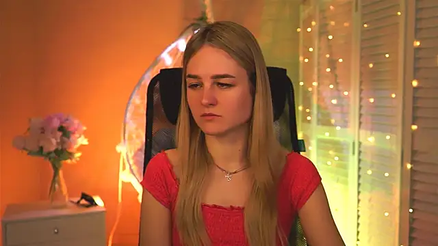 Snapshot of DeboraLarson chatting on 03/10/26, 04:06 DeboraLarson online show from 03/10/26, 04:06