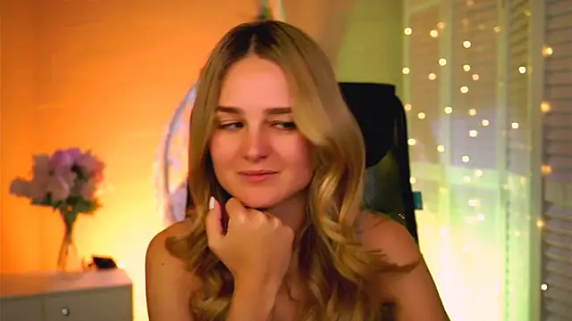 DeboraLarson online show from 04/30/26, 03:02