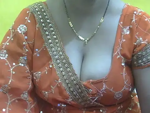 HOT-SEEMAA online show from 05/24/26, 04:17