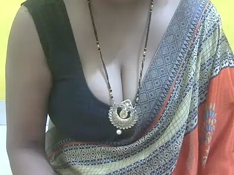 HOT-SEEMAA online show from 06/06/26, 02:49