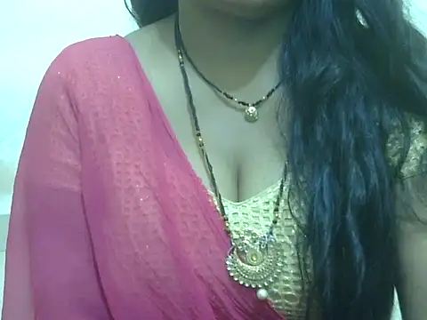 HOT-SEEMAA online show from 06/21/26, 05:04