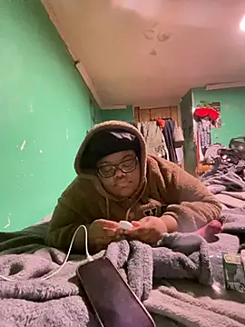 Snapshot of dondivax3 chatting on 12/20/24, 03:25 dondivax3 online show from 12/20/24, 03:25