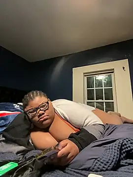 Snapshot of dondivax3 chatting on 01/04/25, 09:00 dondivax3 online show from 01/04/25, 09:00