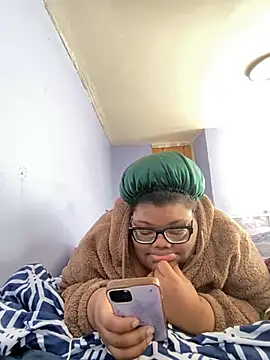 Snapshot of dondivax3 chatting on 02/28/25, 06:20 dondivax3 online show from 02/28/25, 06:20