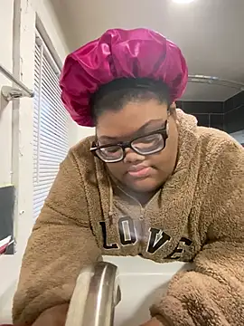 Snapshot of dondivax3 chatting on 03/06/25, 10:47 dondivax3 online show from 03/06/25, 10:47