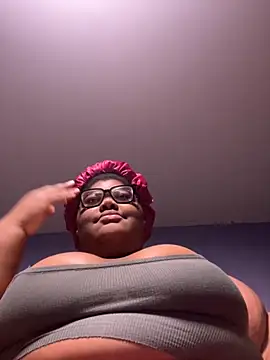 Snapshot of dondivax3 chatting on 09/15/25, 06:13 dondivax3 online show from 09/15/25, 06:13