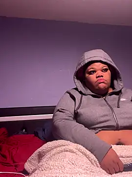 Snapshot of dondivax3 chatting on 11/08/25, 12:11 dondivax3 online show from 11/08/25, 12:11