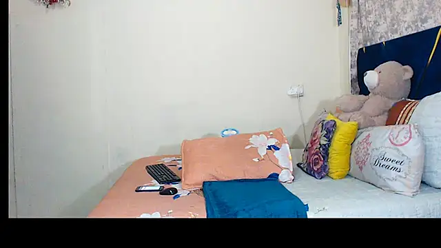 veronica1xxx online show from 06/17/26, 11:05