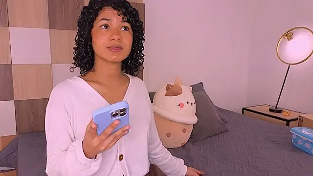 Adele Carter  online show from 12/05/25, 12:14