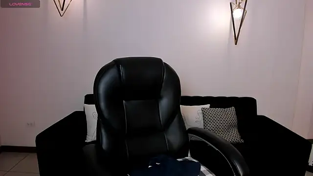 StacyWoods online show from 01/09/25, 10:41