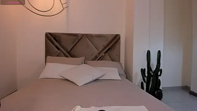 StacyWoods online show from 05/06/26, 11:48