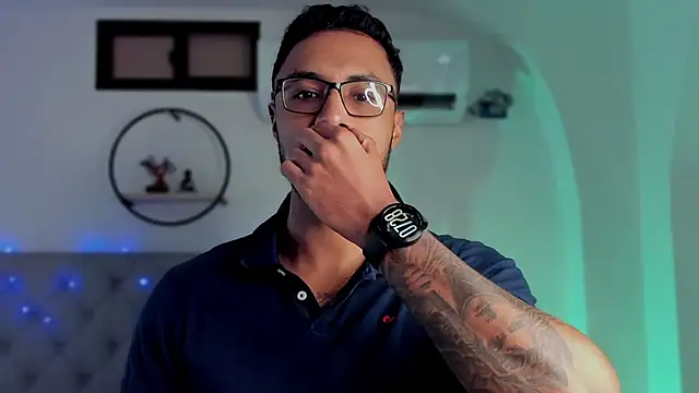 Snapshot of LiamGarcia1 chatting on 01/03/25, 12:30 LiamGarcia1 online show from 01/03/25, 12:30