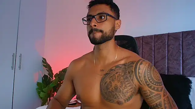 Snapshot of LiamGarcia1 chatting on 12/02/25, 06:47 LiamGarcia1 online show from 12/02/25, 06:47