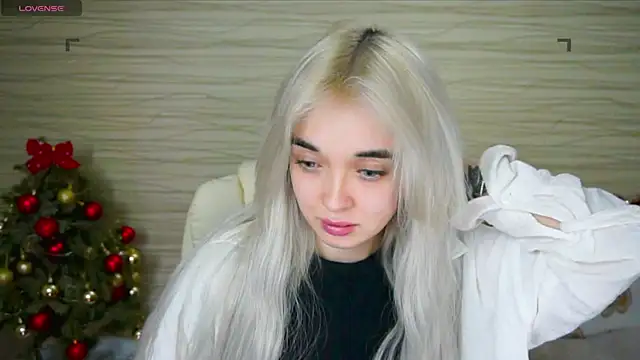 Ashley S online show from 01/18/25, 02:14