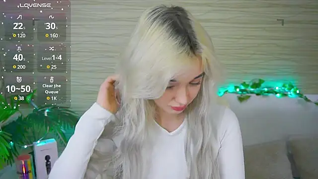 Ashley S online show from 03/11/25, 11:15