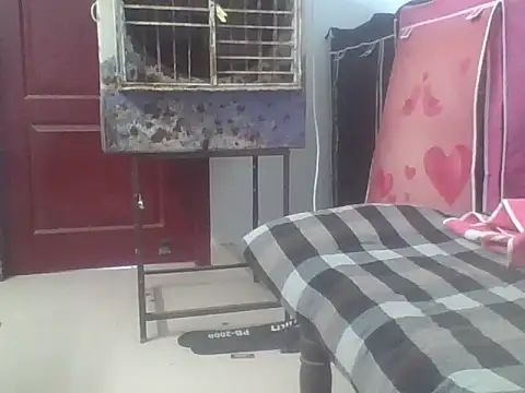 Snapshot of AuntyLover_BhabhiLover_ chatting on 06/16/26, 01:03 AuntyLover BhabhiLover online show from 06/16/26, 01:03