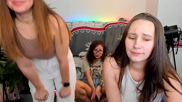 HotCaramellsTV online show from 12/15/24, 04:15