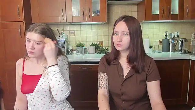 HotCaramellsTV online show from 05/12/26, 11:40