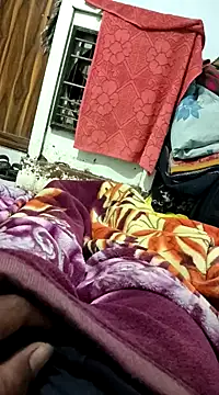 Snapshot of pintuS40 chatting on 01/10/25, 11:39 pintuS40 online show from 01/10/25, 11:39