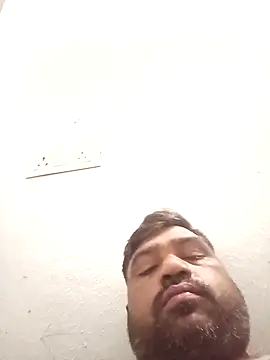 Snapshot of pintuS40 chatting on 01/12/25, 01:53 pintuS40 online show from 01/12/25, 01:53