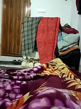 Snapshot of pintuS40 chatting on 01/13/25, 09:52 pintuS40 online show from 01/13/25, 09:52