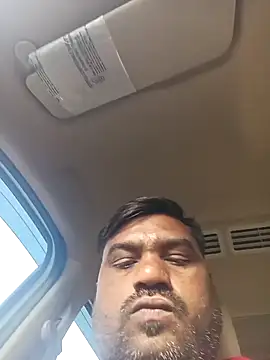 Snapshot of pintuS40 chatting on 01/20/25, 04:10 pintuS40 online show from 01/20/25, 04:10