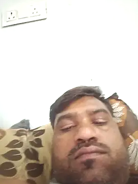 Snapshot of pintuS40 chatting on 01/26/25, 02:30 pintuS40 online show from 01/26/25, 02:30