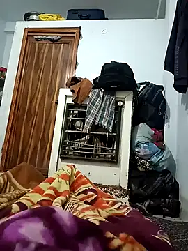 Snapshot of pintuS40 chatting on 01/29/25, 12:01 pintuS40 online show from 01/29/25, 12:01