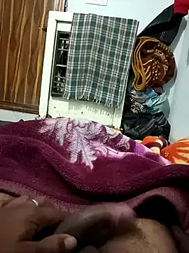 Snapshot of pintuS40 chatting on 01/31/25, 08:33 pintuS40 online show from 01/31/25, 08:33