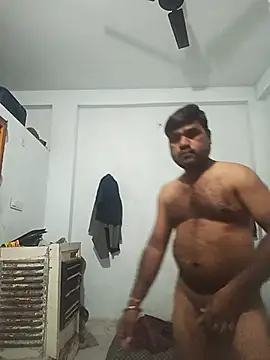 Snapshot of pintuS40 chatting on 02/15/25, 12:48 pintuS40 online show from 02/15/25, 12:48