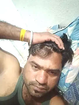 Snapshot of pintuS40 chatting on 02/15/25, 03:50 pintuS40 online show from 02/15/25, 03:50