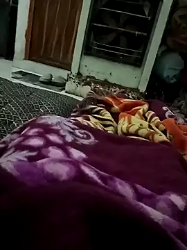 Snapshot of pintuS40 chatting on 02/19/25, 12:14 pintuS40 online show from 02/19/25, 12:14