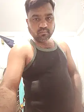 Snapshot of pintuS40 chatting on 03/01/25, 12:07 pintuS40 online show from 03/01/25, 12:07