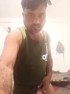 Snapshot of pintuS40 chatting on 11/07/25, 01:05 pintuS40 online show from 11/07/25, 01:05