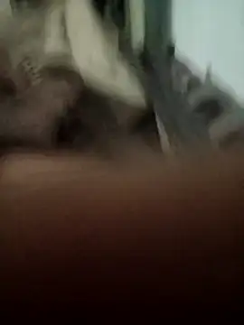 Snapshot of pintuS40 chatting on 11/12/25, 11:47 pintuS40 online show from 11/12/25, 11:47