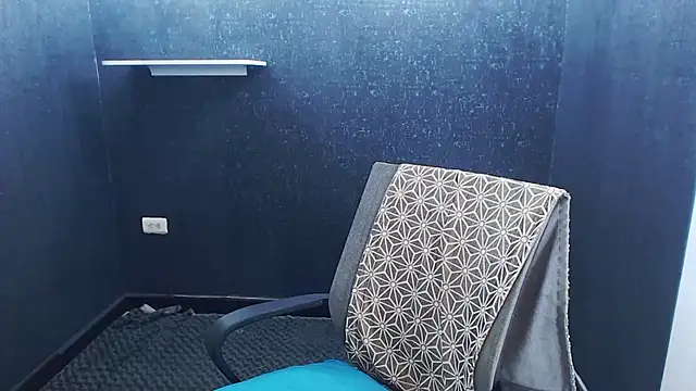 Kerverr  online show from 11/26/25, 02:18