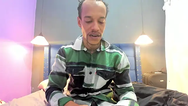 Snapshot of Salomon_koude chatting on 01/09/26, 10:00 Salomon koude online show from 01/09/26, 10:00