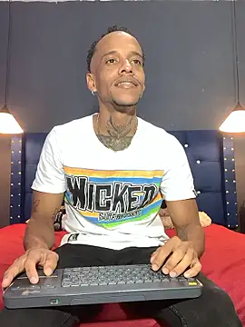 Snapshot of Salomon_koude chatting on 01/17/26, 10:35 Salomon koude online show from 01/17/26, 10:35