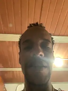 Snapshot of Salomon_koude chatting on 02/22/26, 05:55 Salomon koude online show from 02/22/26, 05:55